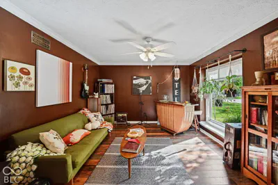 651 Hawthorne Drive, Carmel - 4