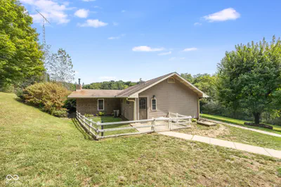 22110 Beacon Street, Metamora - 33