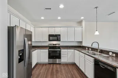5779 Blue Sky Drive, Whitestown - 24