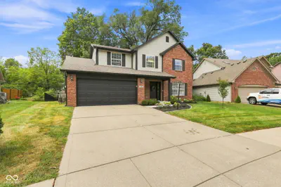 11370 Wilderness Trail, Fishers - 2