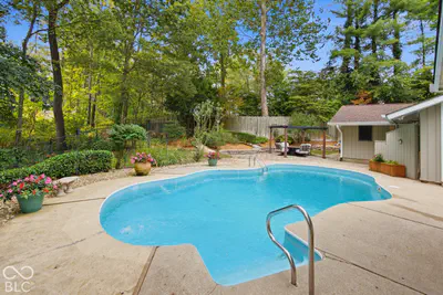 890 Starkey Road, Zionsville - 38