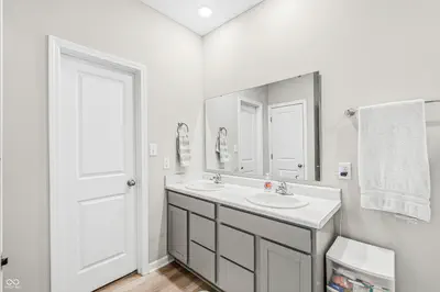 143 Winding Brook Way, Pendleton - 12