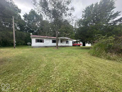 407 Country Lake Road, Underwood