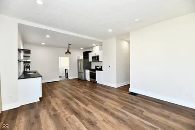 1526 N B Street, Elwood - 11