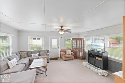 214 W Kings Highway, Rushville - 7