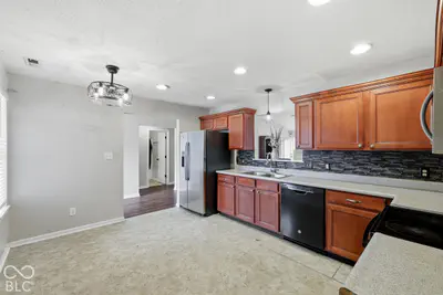 10182 Morning Light Drive, Avon - 7
