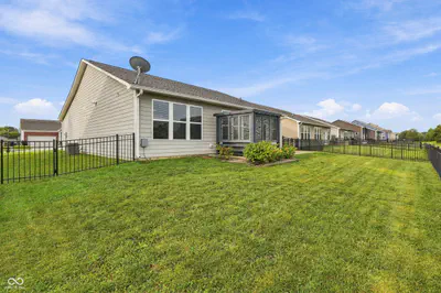 574 Harstad Boulevard, Westfield - 32