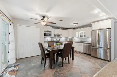 8301 Santa Barbara Drive, Muncie - 16