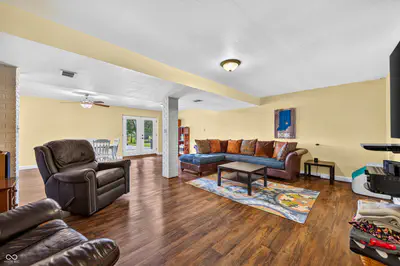 2019 Lakeview Drive, Seymour - 36