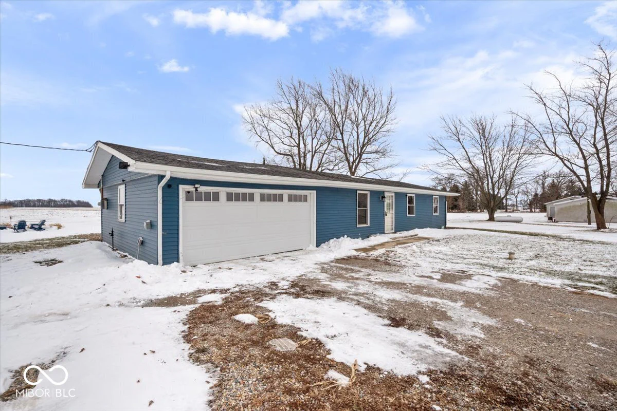 1819 County Road 830, Michigantown