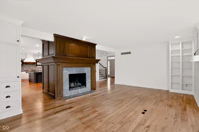 8437 500, Zionsville - 22