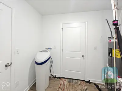 627 Derek Lane, Trafalgar - 54