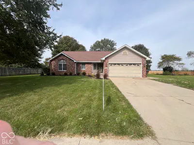 6134 Sloan Valley, Columbus - 2