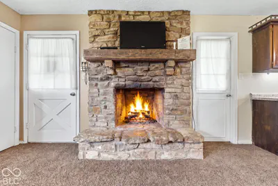 9483 950, Waldron - 11