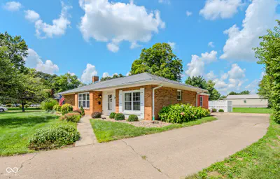 1406 Laurel Drive, Columbus - 40