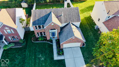 9025 Exeter Court, Fishers - 60