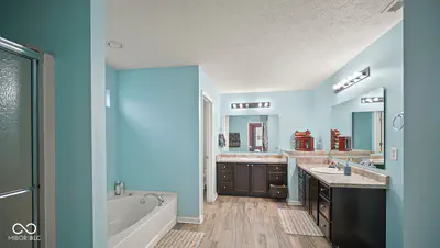 1436 Amberwoods Court, Indianapolis - 29
