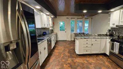 1914 Hunters Ridge Lane, Greenwood - 9