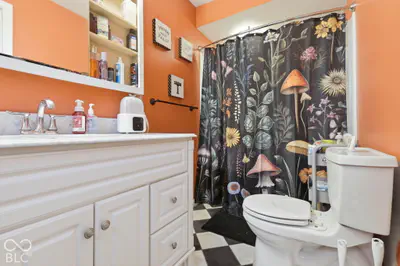 203 N Poplar Street, Amboy - 41