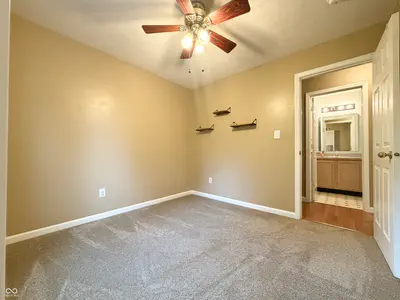 5660 Forest Rise Court, Indianapolis - 24