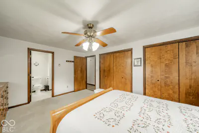 10664 S 9 W, Pendleton - 24