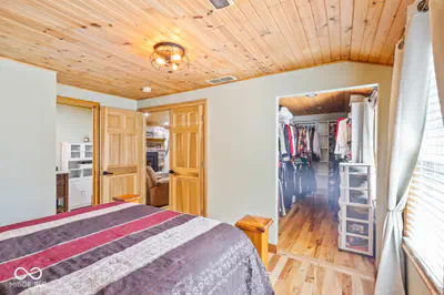 621 Poplar Street, Seymour - 36