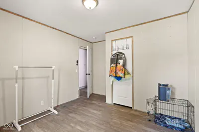 165 4th Street, Scottsburg - 25