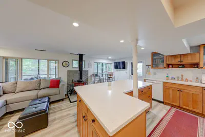 7254 Halibut Drive, Nineveh - 16