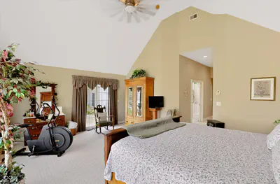 9510 235th Street, Cicero - 38