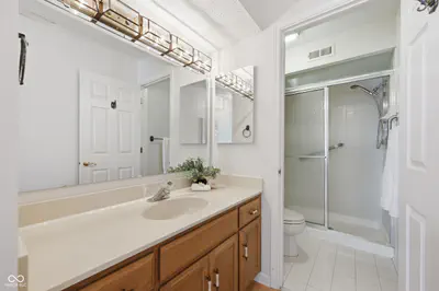 7601 Newport Bay Drive, Indianapolis - 16