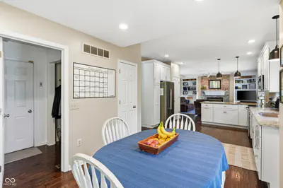 9801 Logan Lane, Fishers - 20