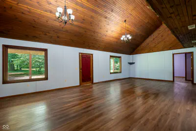 6546 County Road 1300, Seymour - 36