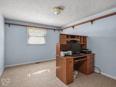 9008 Carriage Lane, Pendleton - 14