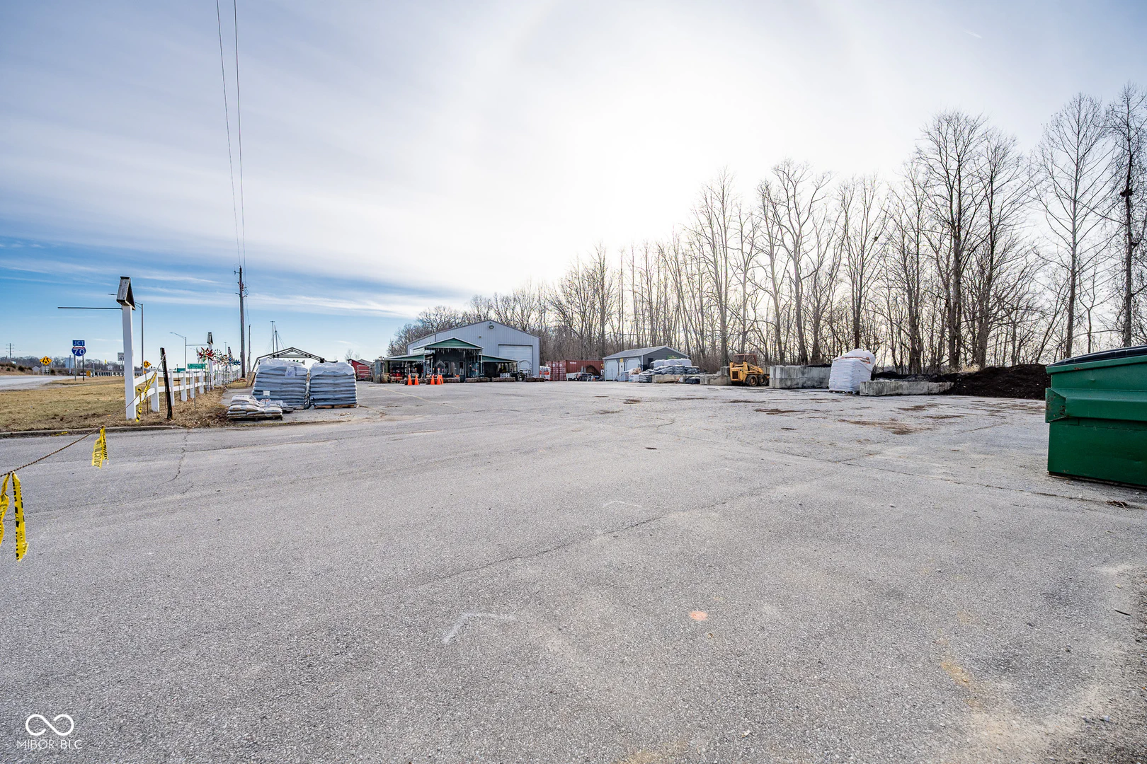 2000 Main Street, Cloverdale