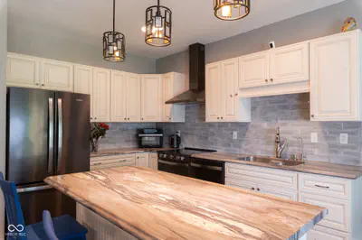 11833 Westwood Drive, Carmel - 25
