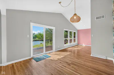 3783 North Wood Lake Drive, Columbus - 17