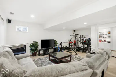 5889 Pebblestream Drive, Carmel - 34