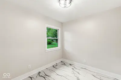 9224 Crestview Drive, Indianapolis - 25