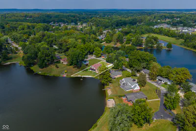 3783 North Wood Lake Drive, Columbus - 76