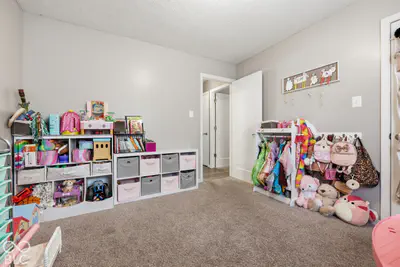 208 Fountain Lake Drive S, Shelbyville - 27