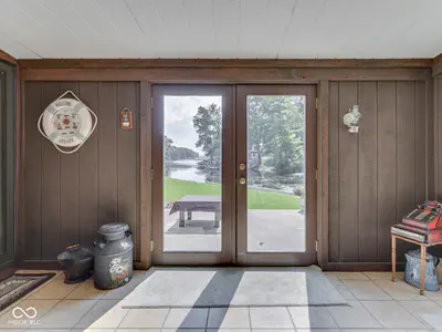 8215 Sweetwater Drive, Nineveh - 25