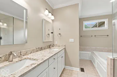 12677 Treaty Line Street, Carmel - 33
