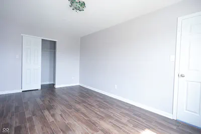 950 Amesbury Court, Indianapolis - 35
