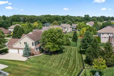 9862 Wading Crane Avenue, Fishers - 12