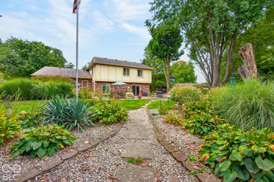 261 Oakwood, Greenwood - 59