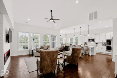 10510 Fox Hunt Road, Fishers - 16