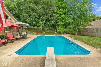 1221 Normandie Court, Avon - 36