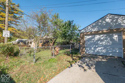 6156 Oak Avenue, Indianapolis - 23