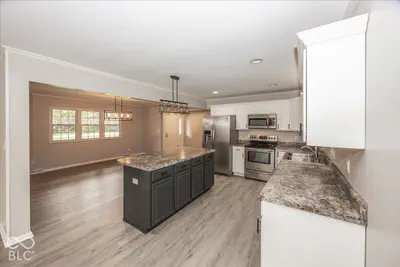5625 950, Zionsville - 9