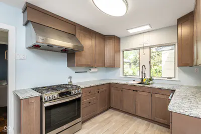 3715 Governors Road, Indianapolis - 17